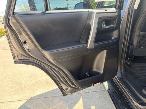Used 2019 Toyota 4Runner SR5 Premium AWD/4WD image 46