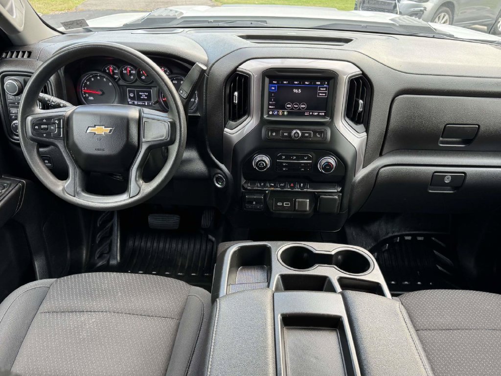 Used 2025 Chevrolet Silverado 2500 W/T w/ WT/CX Safety Package AWD/4WD image 3