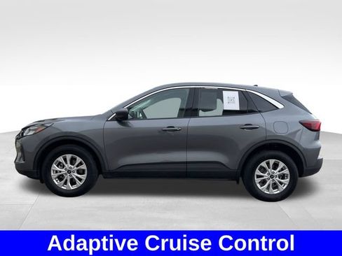 Used 2023 Ford Escape Active w/ Tech Pack #1 AWD/4WD image 2