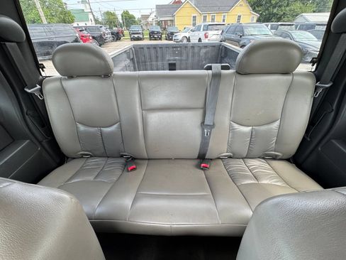 Used 2006 Chevrolet Silverado 1500 LT w/ Onstar Plus Package RWD image 21