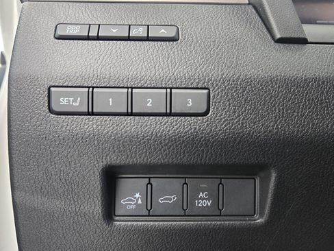 Certified 2025 Lexus GX 550 w/ Accessory Package (2T) image 29