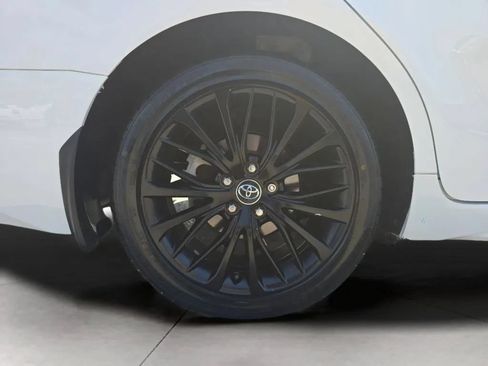 Used 2020 Toyota Camry SE FWD image 29