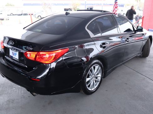 Used 2017 INFINITI Q50 3.0t Premium image 5