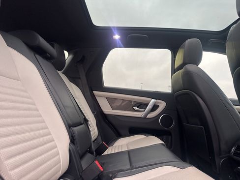 Used 2020 Land Rover Discovery Sport SE R-Dynamic image 33