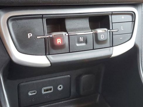 Certified 2024 GMC Terrain SLE w/ Driver Convenience Package FWD image 28