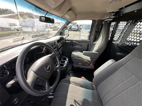 Used 2023 Chevrolet Express 2500 w/ Driver Convenience Package image 14