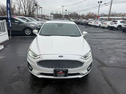 Used 2019 Ford Fusion Energi Titanium image 4