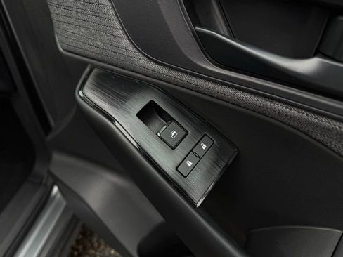 Used 2023 Nissan Rogue S image 13