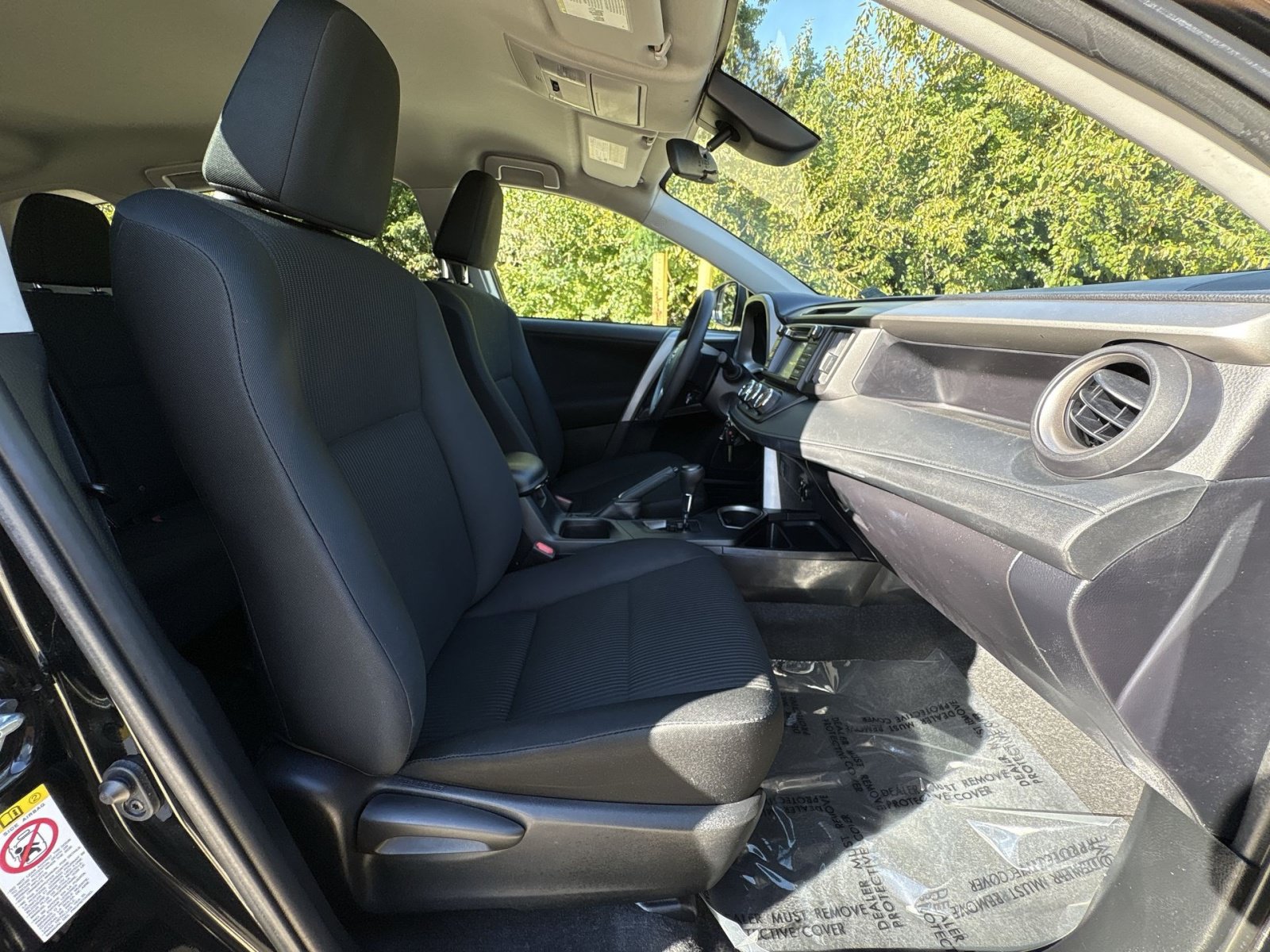 Used 2017 Toyota RAV4 LE w/ All Weather Liner Package AWD/4WD image 27