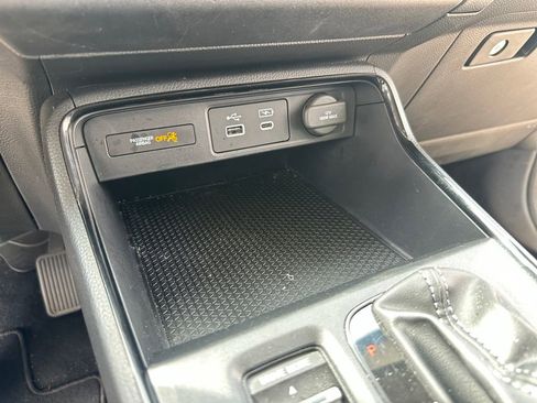 Used 2025 Honda CR-V EX image 19