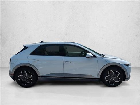 Certified 2024 Hyundai Ioniq 5 Limited RWD image 4