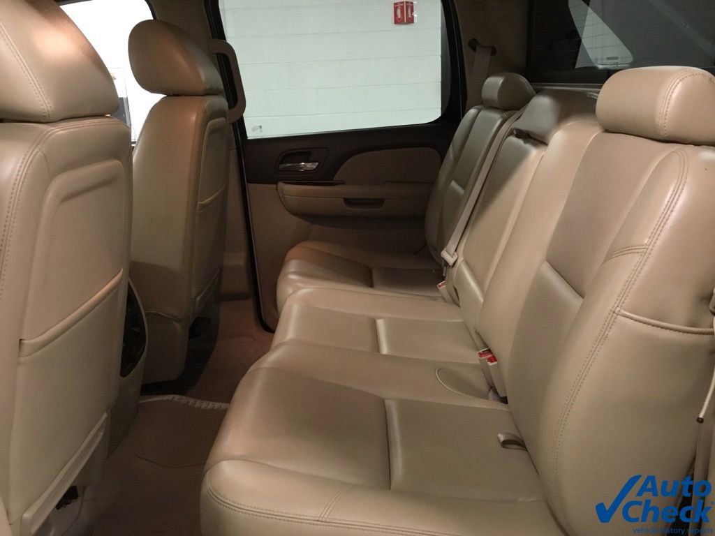Used 2011 Chevrolet Avalanche LTZ AWD/4WD image 41