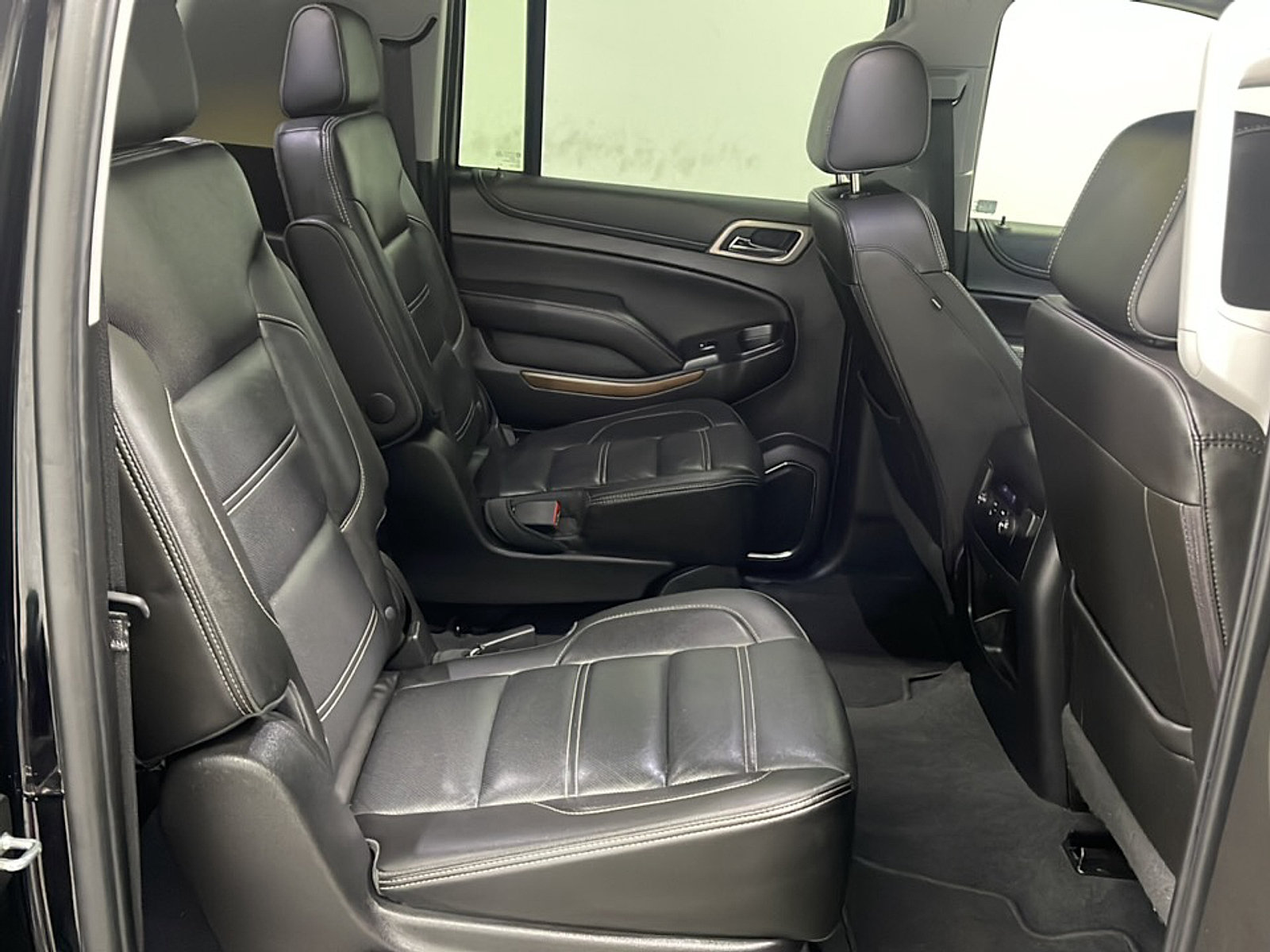 Used 2019 GMC Yukon XL Denali AWD/4WD image 20
