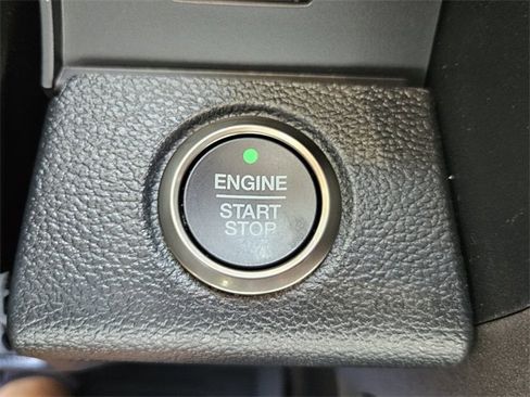 Used 2020 Ford F150 Raptor w/ Equipment Group 802A Luxury image 26