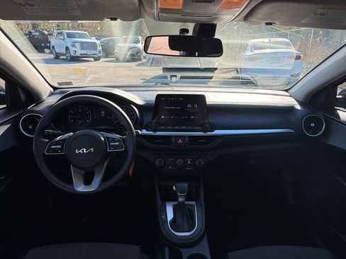 Used 2023 Kia Forte LXS image 21