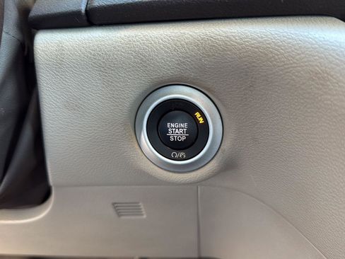 Used 2021 Chrysler Voyager LX w/ Cold Weather Group FWD image 26