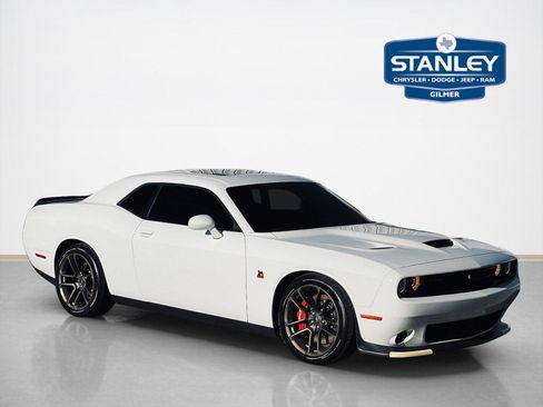 Certified 2022 Dodge Challenger R/T Scat Pack w/ Dynamics Package image 1