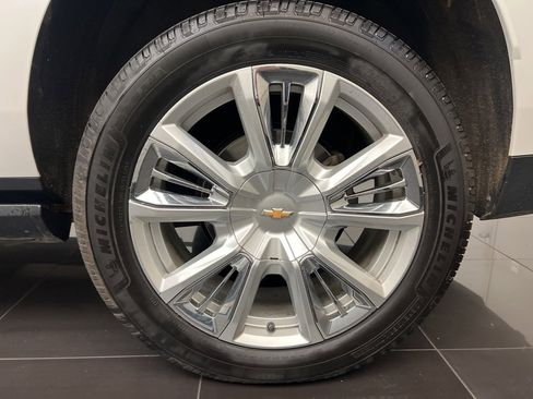 Used 2021 Chevrolet Suburban High Country image 7