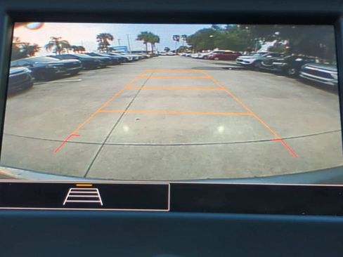 Used 2024 Chevrolet Equinox LT FWD image 16