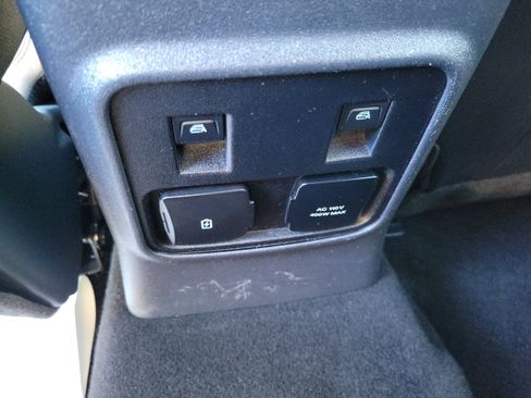 Certified 2022 Ford Bronco Wildtrak image 11