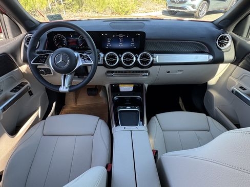 New 2026 Mercedes-Benz GLB 250 image 28