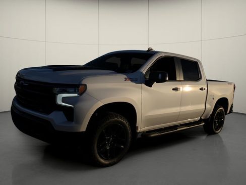 Used 2024 Chevrolet Silverado 1500 LT Trail Boss w/ LT Trail Boss Premium Package image 4