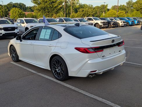 Used 2025 Toyota Camry XSE FWD image 6