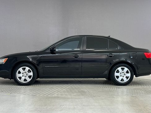 Used 2009 Hyundai Sonata GLS FWD image 2