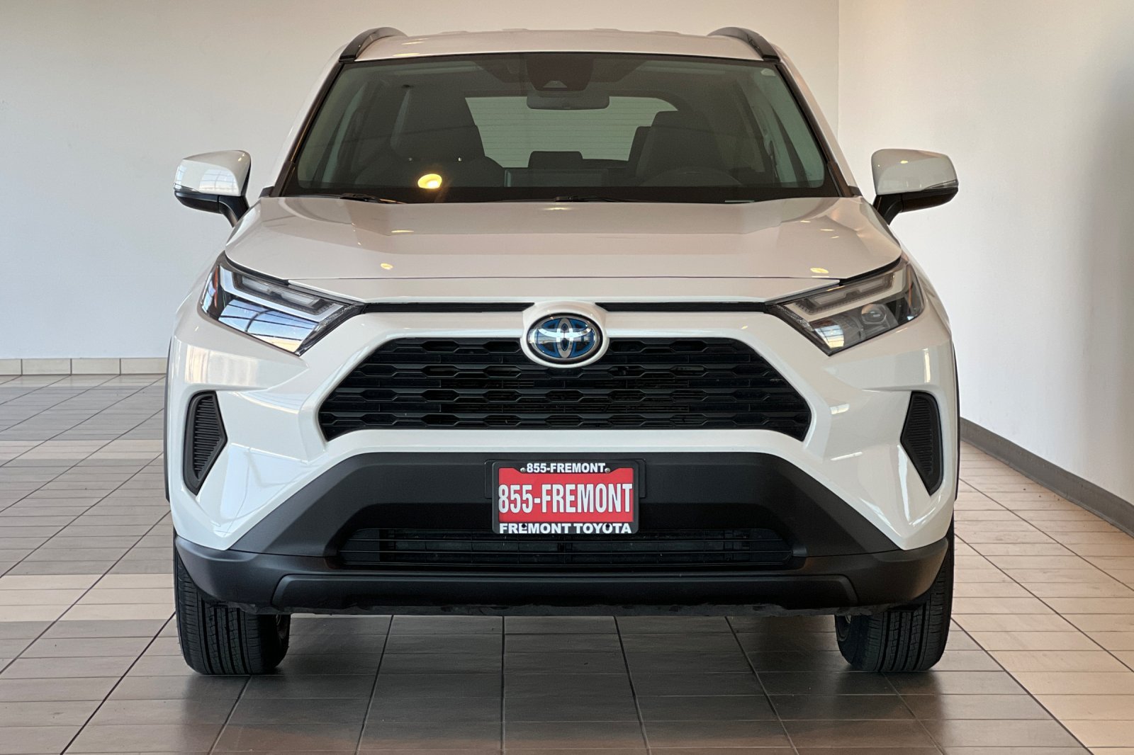 Certified 2024 Toyota RAV4 LE AWD/4WD image 9