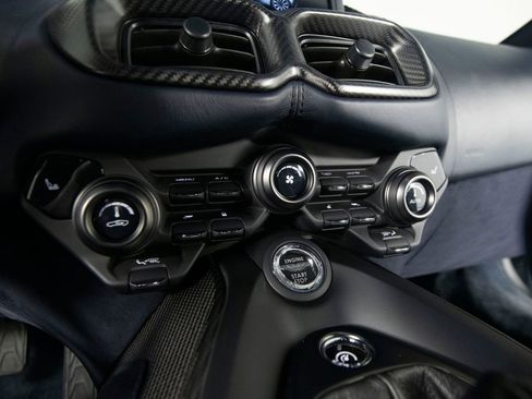 Used 2020 Aston Martin V8 Vantage AMR RWD image 23