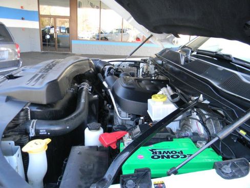 Used 2022 RAM 2500 Tradesman w/ Safety Group image 24