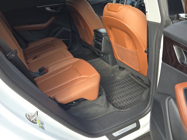 Used 2022 Audi Q8 Prestige w/ Prestige Package AWD/4WD image 10