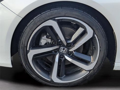 Used 2019 Honda Accord Sport image 9