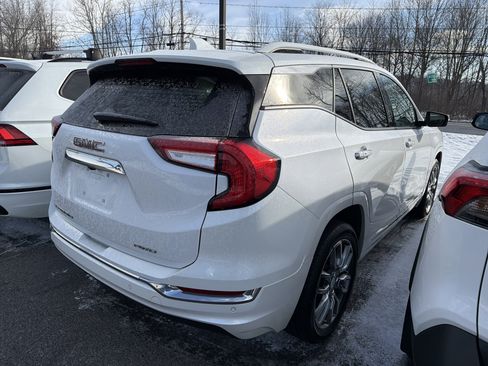 Used 2022 GMC Terrain Denali image 7