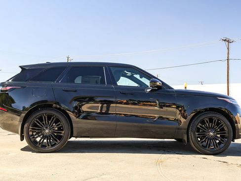 New 2026 Land Rover Range Rover Velar Dynamic SE image 4