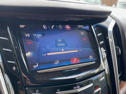 Used 2015 Cadillac Escalade ESV Premium image 47