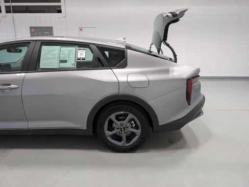 Certified 2025 Kia K4 FWD image 11