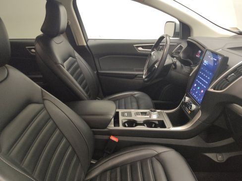 Used 2023 Ford Edge SEL image 21