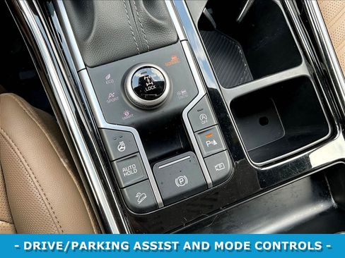 Used 2025 Kia Sorento SX Prestige w/ Olive Brown Leather Package AWD/4WD image 38
