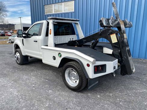 Used 2020 Ford F550 4x4 Regular Cab Super Duty image 3
