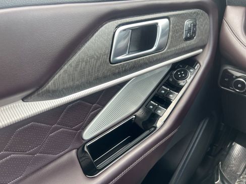 Used 2025 Ford Explorer Platinum w/ LUX Leather Package image 49