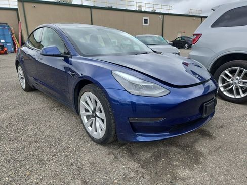 Used 2022 Tesla Model 3 image 3