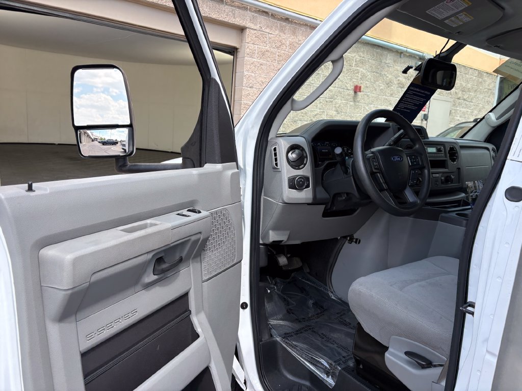 Used 2023 Ford E-450 and Econoline 450 Super Duty w/ Driver's Safety Package RWD image 12