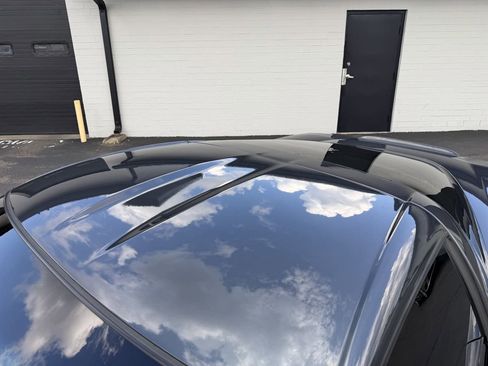 Used 2009 Chevrolet Corvette Coupe w/ Z51 Performance Package RWD image 10