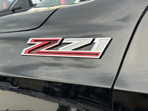 Used 2021 Chevrolet Suburban Z71 w/ Z71 Signature Package image 8