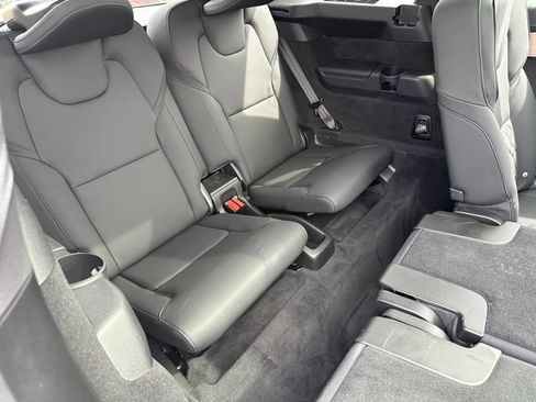 Used 2025 Volvo XC90 B6 Plus AWD/4WD image 14