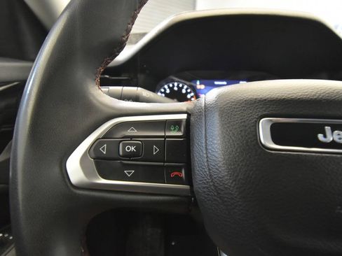 Used 2022 Jeep Compass Trailhawk AWD/4WD image 29