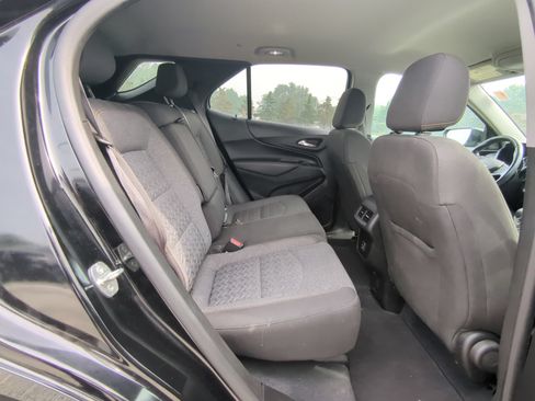 Used 2022 Chevrolet Equinox LT AWD/4WD image 9