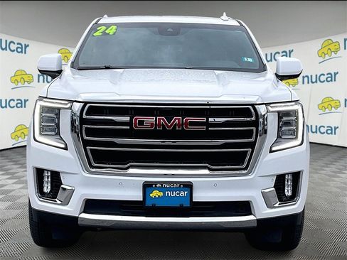 Used 2024 GMC Yukon XL SLT image 2