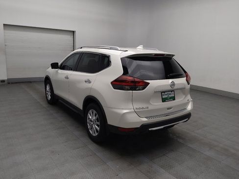 Used 2018 Nissan Rogue SV w/ Premium Package image 5